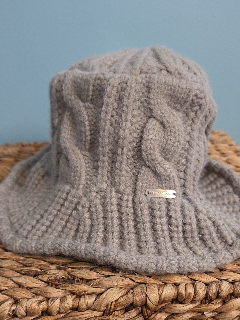 Steve Madden OS Taupe Cable Knit Bucket Hat